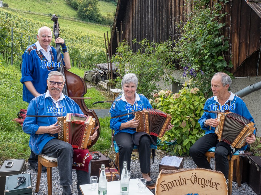 Gerne spielen wir für Euch